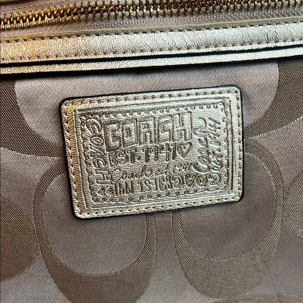 Coach chic shoulder